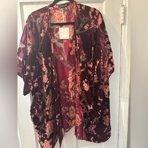 🌺🌺OVERSIZED Burnout Velvety Kimono🌺🌺